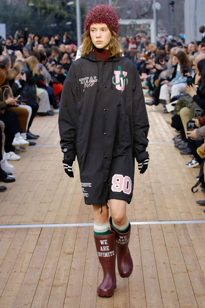 Look 67